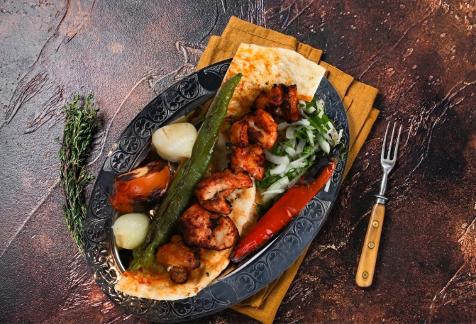 Tavuk Şiş ile Fix Menü